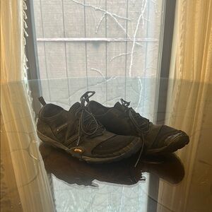 Men's Black Athletic Shoes